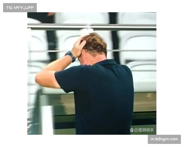 申花李可拄拐离场伤情不明 中场防守面临重组难题